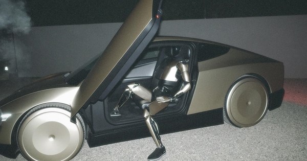 Aston Martin Valhalla: Δημόσιο ντεμπούτο στο Μονακό με τον Alonso στο τιμόνι - εικόνα 2