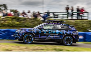 Αυτό το αγροτικό Toyota κοστίζει καινούργιο 12.000 ευρώ - εικόνα 7