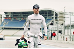 Η Red Bull έκανε το πρώτο pit stop στο σκοτάδι σε απίστευτο χρόνο - εικόνα 8