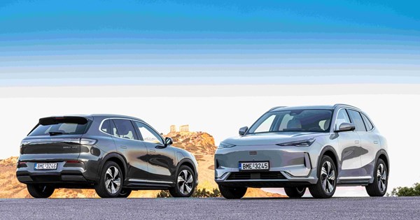 Συλλεκτικό δίδυμο Aston Martin Zagato βγαίνει στο σφυρί μισοτιμής - εικόνα 9