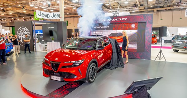 Tesla: Φήμες για παρουσιάση τριών νέων μοντέλων - εικόνα 7