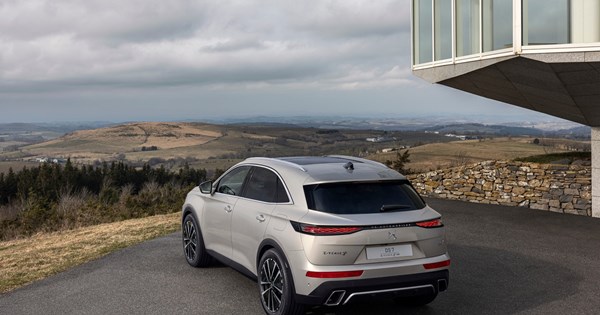 Το DS 3 διατίθεται πλέον και με υβριδικό σύστημα - εικόνα 2