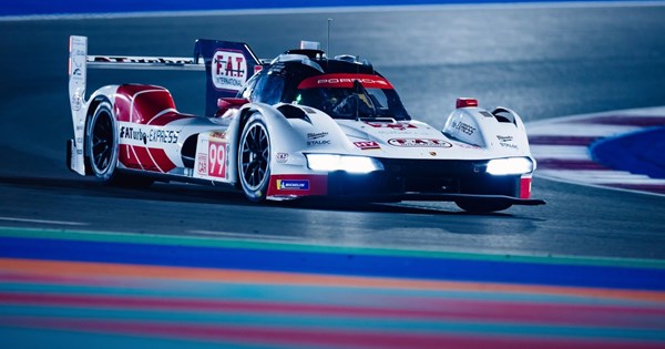 Δες πόσα ζητάει ο αντιπρόσωπος της Porsche για το Cybertruck που αγόρασε σε δημοπρασία - εικόνα 6