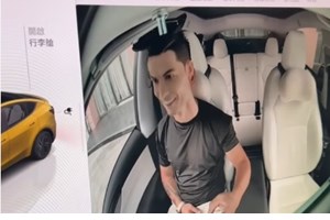Η πράσινη Ferrari του Ζέλικο Ομπράντοβιτς γίνεται ξανά viral - εικόνα 2