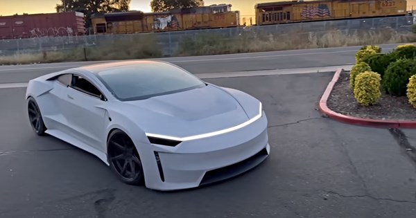 Aνθρωποειδή ρομπότ θα δουλεύουν στα εργοστάσια της Tesla (video) - εικόνα 4