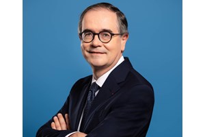 Αλλαγή-βόμβα στη Dacia: Άλλαξε CEO-ποια είναι η Katrin Adt - εικόνα 1