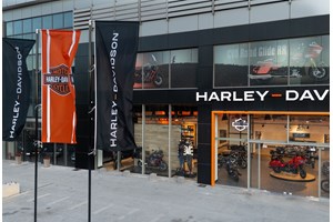To demo truck της Harley-Davidson στην Ελλάδα - εικόνα 2