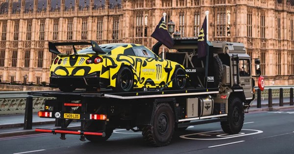 Δείτε τα απίθανα κύπελλα της F1 φτιαγμένα από LEGO - εικόνα 2