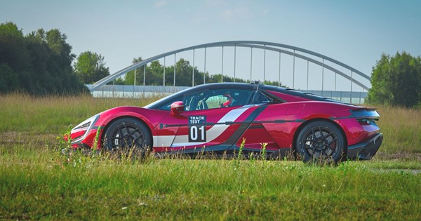 Αυτό είναι το τελευταίο Nissan GT-R R35 που βγαίνει από τη γραμμή παραγωγής - εικόνα 5