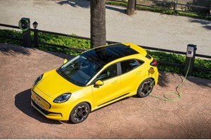 Αυτό το πρωτότυπο θα μπορούσε να αποτελεί το νέο Mazda 2 - εικόνα 8