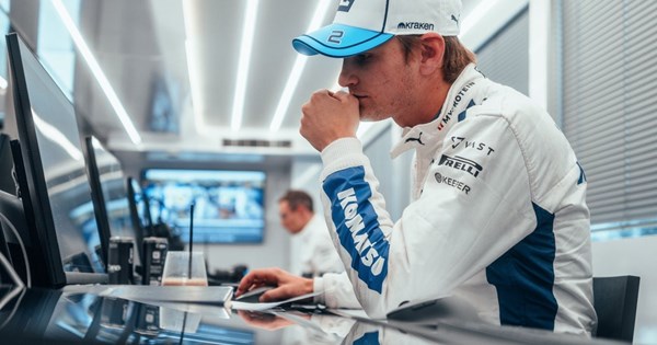 Το εσωτερικό σε αυτό το Mercedes Sprinter θυμίζει ιδιωτικό τζετ και κοστίζει ακριβά (εικόνες) - εικόνα 6