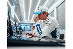 Το εσωτερικό σε αυτό το Mercedes Sprinter θυμίζει ιδιωτικό τζετ και κοστίζει ακριβά (εικόνες) - εικόνα 6