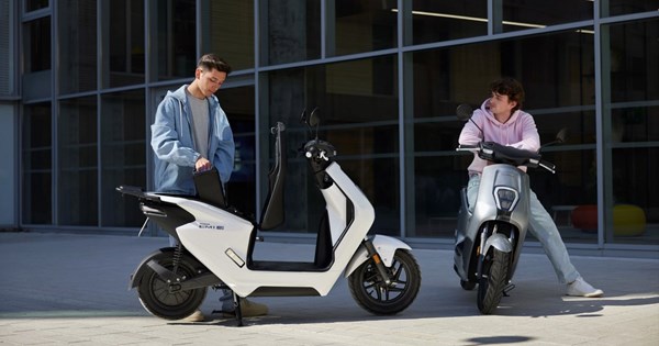 Gemini Gemma 125: Νέο ευέλικτο και προσιτό scooter με δίπλωμα αυτοκινήτου - εικόνα 3