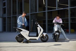 Gemini Gemma 125: Νέο ευέλικτο και προσιτό scooter με δίπλωμα αυτοκινήτου - εικόνα 3