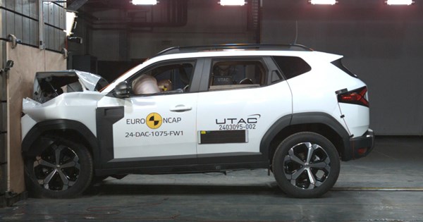 Πρεμιέρα για την Mercedes-AMG GT 63 Pro 4Matic+ (video) - εικόνα 6