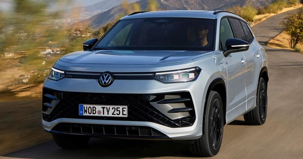 H εταιρεία που φτιάχνει τα iPhone παρουσίασε αυτοκίνητο - εικόνα 6