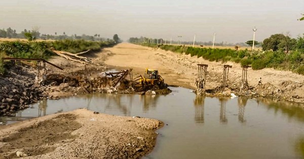 Η γέφυρα με τα δεκάδες ατυχήματα (video) - εικόνα 2