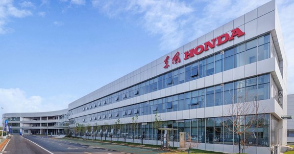 Πώς μετατρέπεις κινητήρα V8 Porsche σε ροζ τραπέζι σαλονιού-πόσο κοστίζει - εικόνα 7