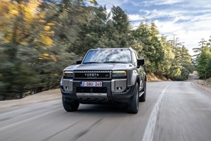 Θεσσαλονίκη: Παρίσταναν τους αστυνομικούς και κυκλοφορούσαν με φάρο στο αυτοκίνητο - εικόνα 3