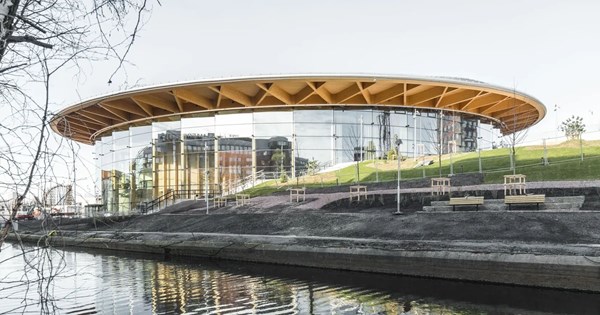 Video: Πόσο καλό είναι το Tesla Cybertruck εκτός δρόμου - εικόνα 1