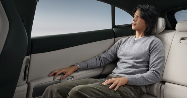 Η Mansory δίνει στη Μέση Ανατολή το Cybertruck που της αξίζει - εικόνα 7