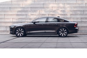 Δείτε 5 Tesla Cybertruck να δίνουν ένα μοναδικό light show - εικόνα 4