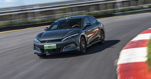 Αυτή η ηλεκτρική Corvette έχει 2.000 ίππους - εικόνα 8