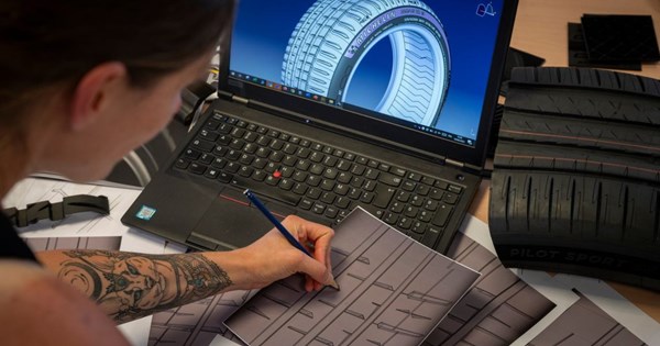 Γιατί αυτή η Bugatti Centodieci κοστίζει όσο τρεις Chiron - εικόνα 6