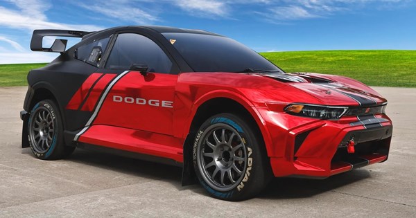 Δείτε το καλύτερο σώσιμο μοτοσικλέτας σε αγώνα (video) - εικόνα 3