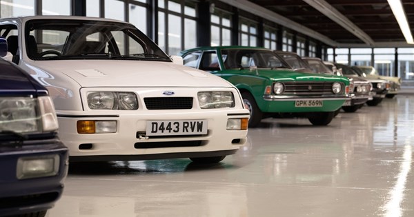Ford Sierra RS500 Carbon Piranha: Ένα restomod με αυθεντικό κινητήρα Cosworth - εικόνα 5