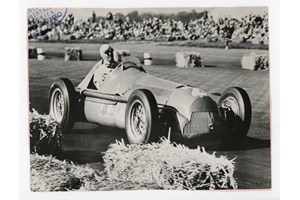 Η Mercedes ετοιμάζει τον αντίπαλο του Model 3 Performance - εικόνα 6