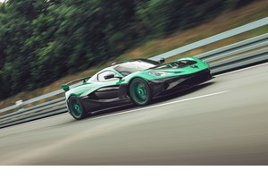 Η φίρμα που βρίσκεται πίσω από τον ισχυρότερο V12 ετοιμάζει νέο "junior hypercar" - εικόνα 4