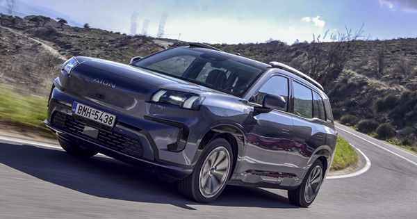 Ford Mustang Cobra Jet 2200: Ηλεκτρικό "τέρας" 2.200 ίππων - εικόνα 3