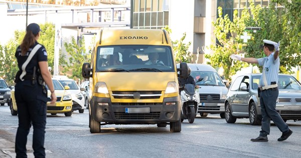 Δείτε τη νέα Mercedes CLA σχεδόν χωρίς καμουφλάζ - εικόνα 8