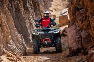 Το απίστευτο όχημα της Engler με τιμόνι μοτοσικλέτας και κινητήρα V12 (εικόνες) - εικόνα 1