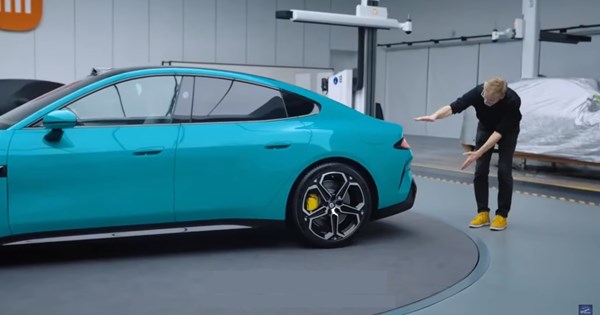 Μην δεις το απίστευτο εορταστικό video της Toyota γιατί είναι εθιστικό - εικόνα 5