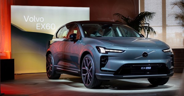 Volvo EX60: Πρώτη εμφάνιση στην Ελλάδα-φιλοδοξεί να αλλάξει τους όρους στα ηλεκτρικά