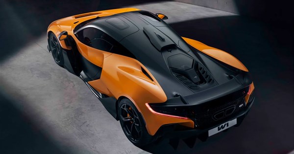 Πώς είναι να δίνεις εξετάσεις οδήγησης με Lamborghini Revuelto 1.000 ίππων - εικόνα 12