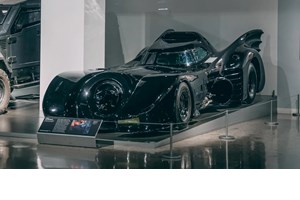 Πόσο κοστίζει ένα πιστό αντίγραφο του Batmobile Tumbler - εικόνα 1