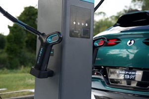 Η BMW θα αποκαλύψει κάτι μεγάλο στο Le Mans-φήμες για ηλεκτρική Μ3 - εικόνα 4