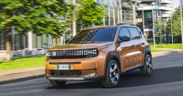 Ένα Fiat 600 του 1955 στον θρυλικό αγώνα 1000 Miglia - εικόνα 1