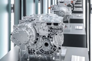 Συλλεκτικό ρολόι-φόρος τιμής της Breitling στην Aston Martin DB5 του James Bond - εικόνα 11