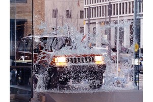 Βόλτα στη νυχτερινή Αθήνα με το ηλεκτρικό Jeep Avenger - εικόνα 6
