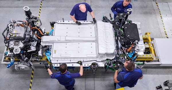 GMC Sierra AEV Concept: Ιδανικό για συνθήκες The Last of Us - εικόνα 10