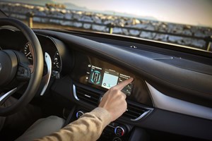 Alfa Romeo 33 Stradale: Οδηγούμε στην πίστα την πιο ποθητή Alfa της νέας εποχής - εικόνα 14