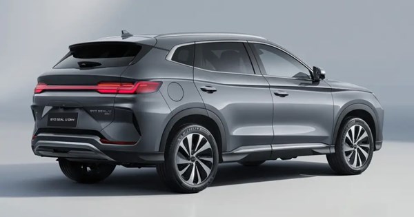 Άνοιξε και δεύτερη κάθετη μονάδα BYD στον Κηφισό - εικόνα 4