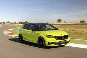 Honda Civic e:HEV: Γιατί είναι τόσο ασημένιο αυτό το εορταστικό μοντέλο - εικόνα 7