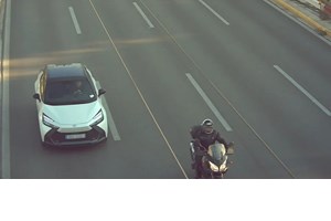 Επιστρέφουν οι πινακίδες κυκλοφορίας για τα Χριστούγεννα - εικόνα 2