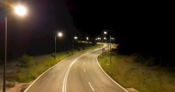 Από το σκοτάδι στα LED: Μεγάλος δρόμος της Αττικής φωτίστηκε