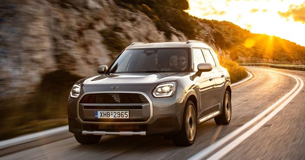 Το μίνι ρομπότ Tesla Optimus πωλείται σε εξωφρενικές τιμές στο eBay - εικόνα 7